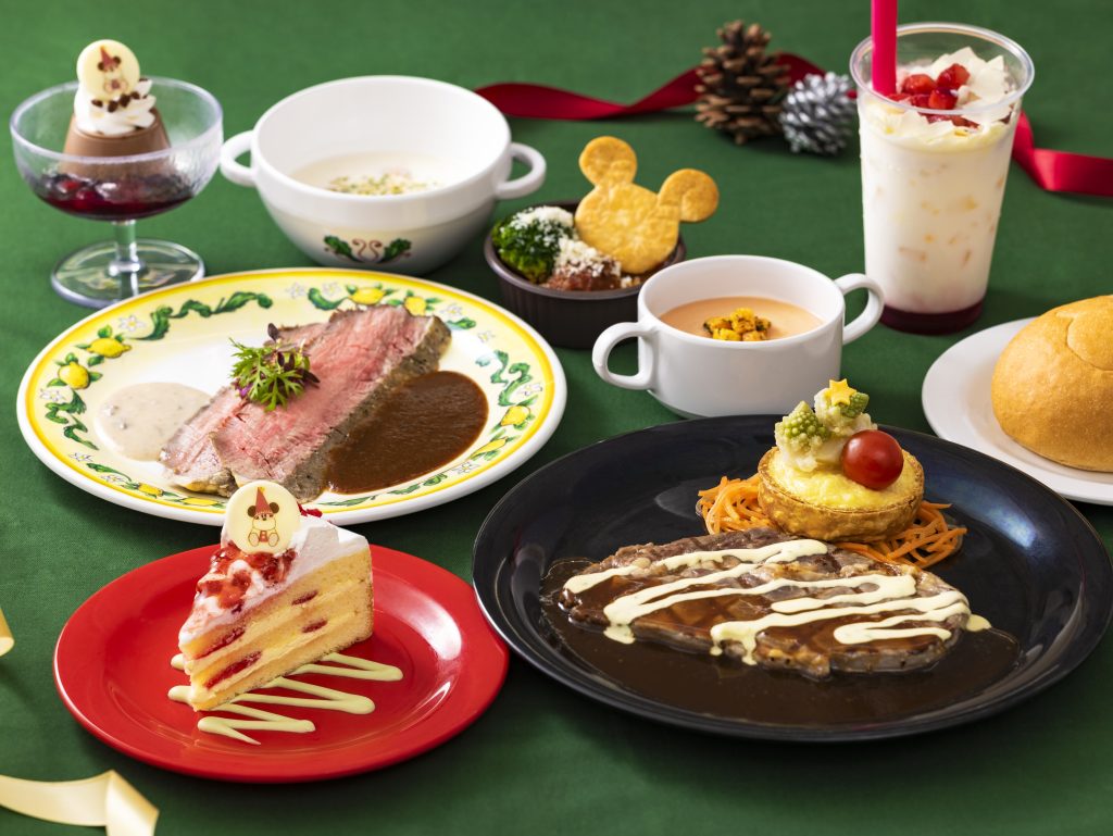 東京迪士尼聖誕季11/11開跑!全新「玩具奇妙聖誕!」遊行領軍,兩園區限定活動、美食、商品全攻略 16 11%E6%9D%B1%E4%BA%AC%E8%BF%AA%E5%A3%AB%E5%B0%BC%E6%B5%B7%E6%B4%8B%E7%9A%84%E7%89%B9%E5%88%A5%E9%A4%90%E9%A3%B2 1024x769 1