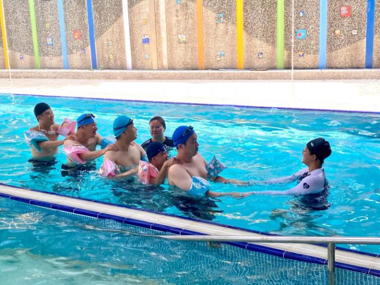 國際扶輪3521地區第二分區聯合社服 捐助25萬元做為新竹仁愛基金會身心障礙者水中活動經費 6 20250911164502 e399de60