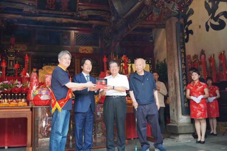 竹縣褒忠亭義民廟祭祀大典 總統、客委會主委、楊文科縣長等貴賓參拜祈福 5 20250911194734 62d91c9f
