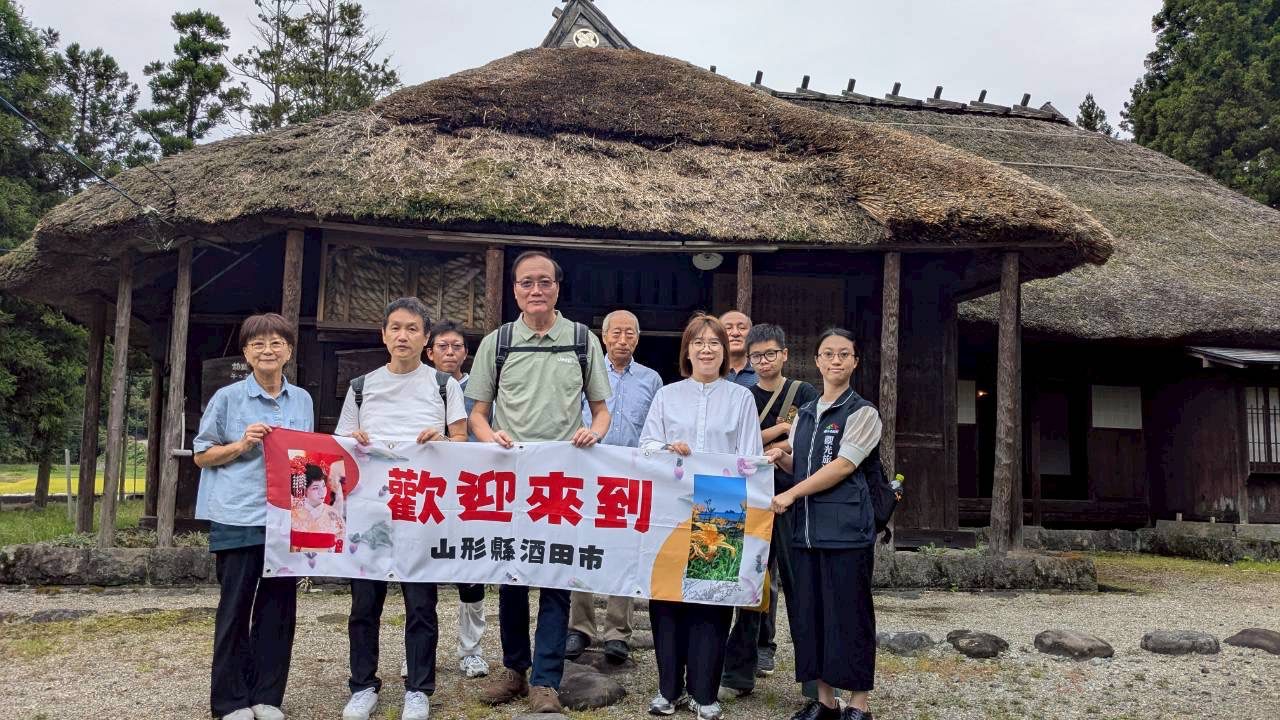 中市觀旅局首訪日本酒田市 慶締盟周年深化觀光交流 9 %E8%88%87%E4%B8%80%E8%88%AC%E8%B2%A1%E5%9C%98%E6%B3%95%E4%BA%BA%E9%85%92%E7%94%B0dmo%E8%8D%92%E4%BA%95%E7%90%86%E4%BA%8B%E9%95%B7%E4%B8%80%E5%90%8C%E5%8F%83%E8%A8%AA%E8%88%8A%E9%98%BF%E9%83%A8%E5%AE%B6%E4%BD%8F%E5%AE%85 0