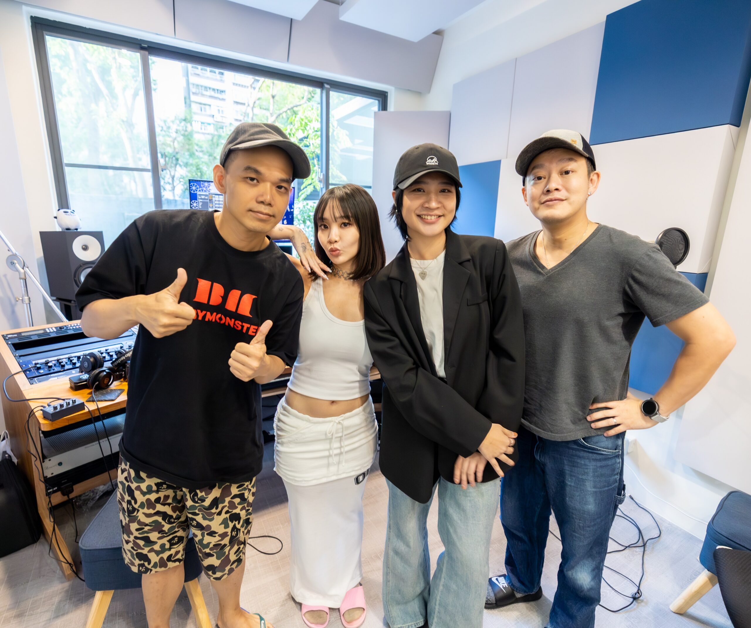 Kimberley 陳芳語攜手黃宇寒 打造2025全球客家流行音樂大賽 3 2025%E5%85%A8%E7%90%83%E5%AE%A2%E5%AE%B6%E6%B5%81%E8%A1%8C%E9%9F%B3%E6%A8%82%E5%A4%A7%E8%B3%BD%E5%BD%A2%E8%B1%A1%E6%AD%8C%E6%9B%B2%E9%8C%84%E9%9F%B3 %E5%B7%A6%E8%B5%B7 %E8%A3%BD%E4%BD%9C%E4%BA%BATowerKimberley%E9%99%B3%E8%8A%B3%E8%AA%9E%E9%87%91%E6%9B%B2%E5%AE%A2%E8%AA%9E%E6%89%8D%E5%A5%B3%E9%BB%83%E5%AE%87%E5%AF%92%E9%8C%84%E9%9F%B3%E6%B7%B7%E9%9F%B3%E5%B7%A5%E7%A8%8B%E5%B8%ABVictor%E5%8A%89%E5%81%89%E5%BE%B7