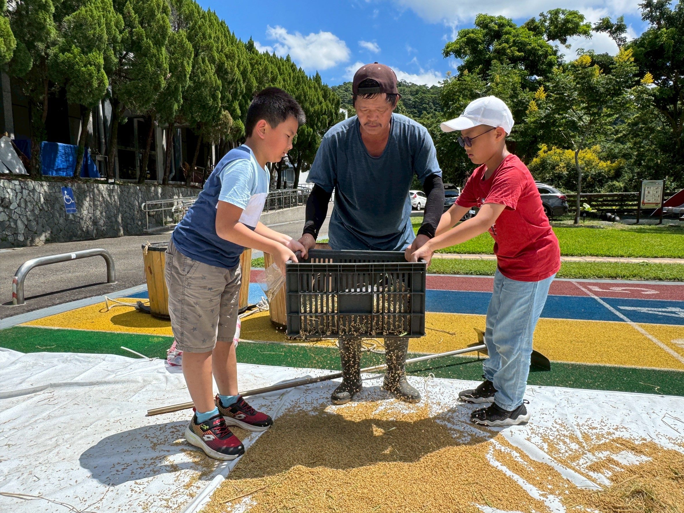 51ec86d1 4569 4489 8299 01c0de4e4ada