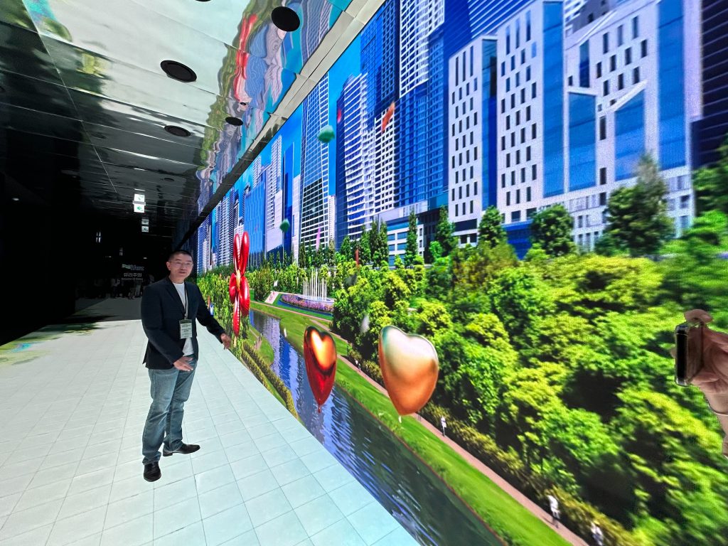 S 56959076 1024x768 1