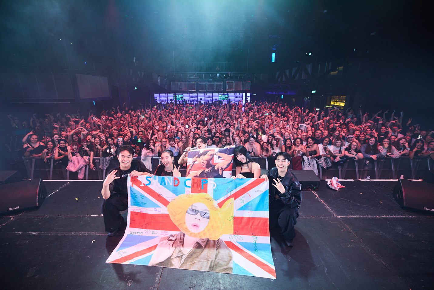 KIRE 凱爾攜巡演二度襲英 打造「激情擂台」把舞台變健身房 27 KIRE%E5%85%A8%E6%96%B0%E8%8B%B1%E5%9C%8B%E5%B7%A1%E6%BC%94%E8%88%87%E7%B2%89%E7%B5%B2%E7%86%B1%E6%83%85%E4%BA%92%E5%8B%9516