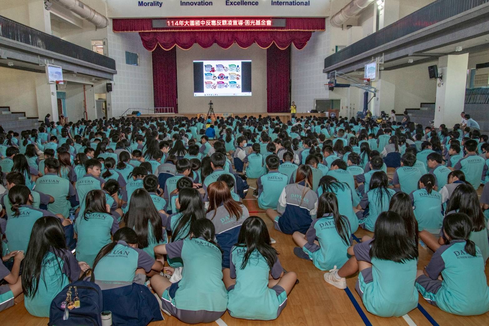 圓光基金會七合一反毒宣導 會稽國中校長李文義灌輸大園國中學子法治教育 7 723234 0