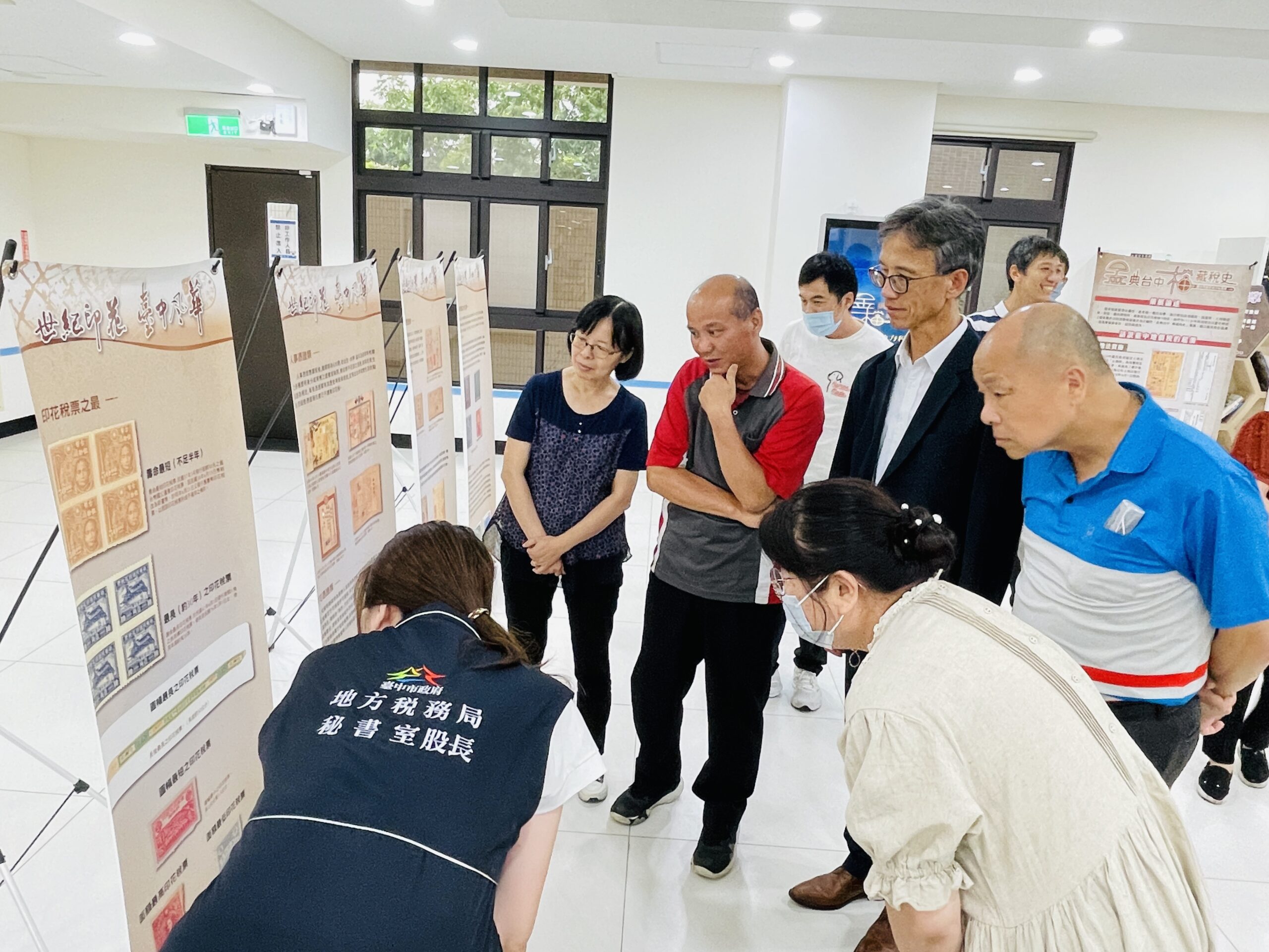 921記憶在檔案裡延續 中市地稅局「金典台中 檔藏稅史」檔案展前進南投 7 %E6%AA%94%E6%A1%88%E5%B1%95%E8%A7%A3%E8%AA%AA 0 1