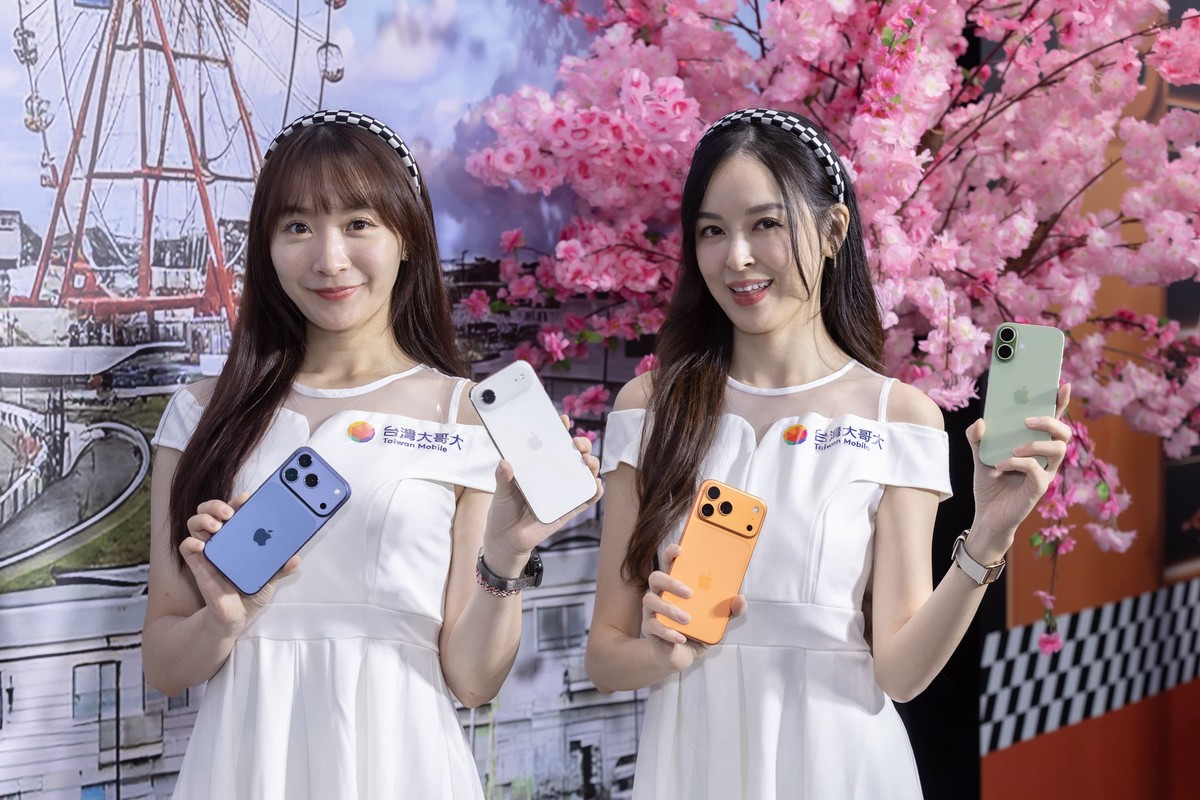 台灣大開賣iPhone 17 「AI 女神」李珠珢化身F1最美榮譽旗手 5 a7c86d34 d5ad 467d 9bf1 63a5a156be17 175827489917233536205850200