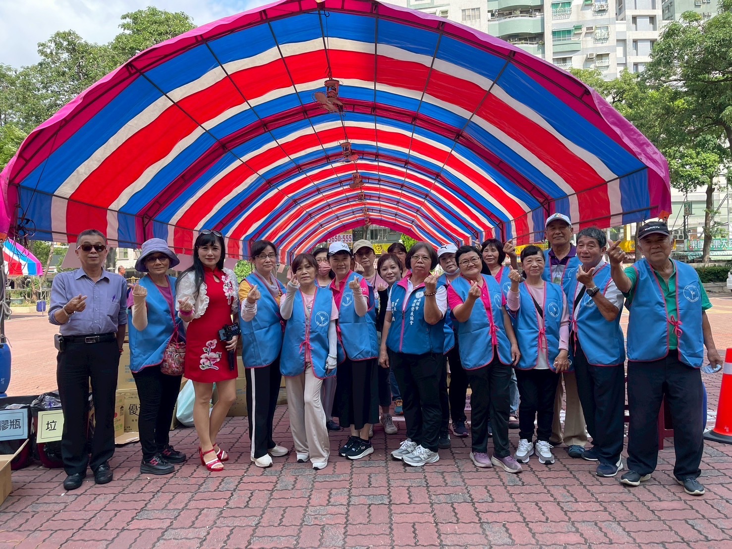 中秋送暖關懷弱勢─蘇莉湘理事長攜手民代、里長與善心人士 15 IMG 5370