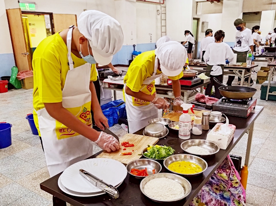 %E5%8F%B0%E7%81%A3%E6%84%9B%E5%B8%8C%E6%9C%9B%E5%85%92%E7%AB%A5%E9%97%9C%E6%87%B7%E7%99%BC%E5%B1%95%E5%8D%94%E6%9C%8320250715%E7%AC%AC%E4%B8%89%E5%B1%86%E5%B0%8F%E5%B0%8F%E5%BB%9A%E7%A5%9EESG%E6%B0%B8%E7%BA%8C%E5%89%B5%E6%84%8F%E6%96%99%E7%90%86%E5%BB%9A%E8%97%9D%E7%AB%B6%E8%B3%BD%E5%9C%98%E9%AB%94%E8%B3%BD %E9%A0%82%E6%96%B0%E5%92%8C%E5%BE%B7%E5%9F%BA%E9%87%91%E6%9C%83%E6%8F%90%E4%BE%9B Fotor