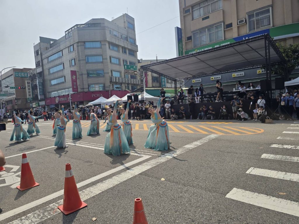 988250 - 報新聞 Mega News 988250 1024x768 1