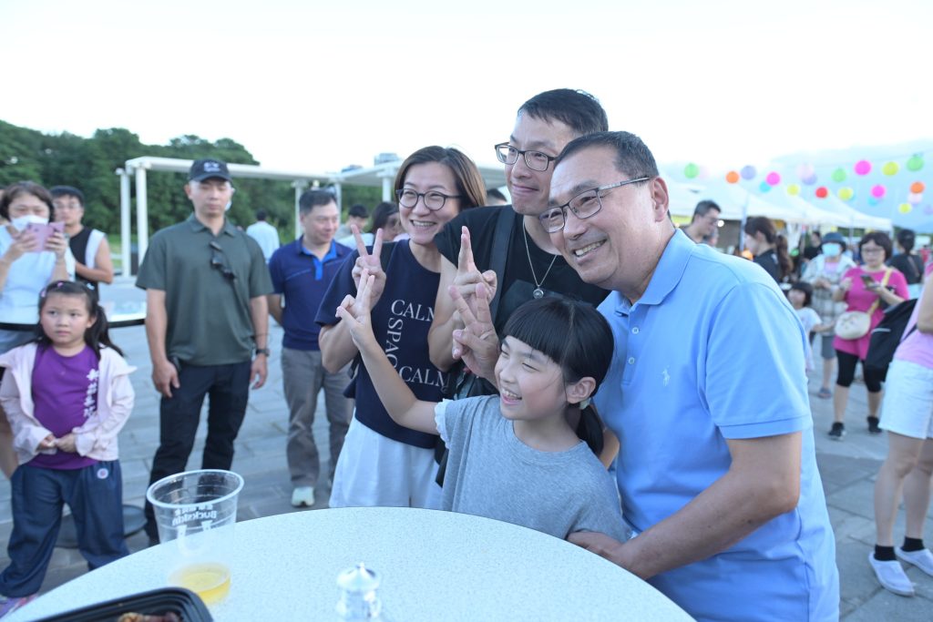 %E6%96%B0%E5%8C%97%E5%B8%82%E9%A6%96%E5%B1%862025%E6%BD%AE%E6%9C%88%E6%96%B0%E8%8E%8A%E7%B3%BB%E5%88%97%E6%B4%BB%E5%8B%95%E6%96%BC%E4%BB%8A27%E6%97%A5%E5%9C%A8%E6%96%B0%E8%8E%8A%E5%BB%9F%E8%A1%97%E8%88%87%E6%96%B0%E6%9C%88%E5%BB%A3%E5%A0%B4%E7%9B%9B%E5%A4%A7%E9%96%8B%E5%B9%95%E4%BE%AF%E5%8F%8B%E5%AE%9C%E5%B8%82%E9%95%B7%E8%A6%AA%E8%87%A8%E7%8F%BE%E5%A0%B4%E8%88%87%E5%B8%82%E6%B0%91%E6%9C%8B%E5%8F%8B%E4%B8%80%E5%90%8C%E6%AD%A1%E6%85%B6%E4%B8%AD%E7%A7%8B%E4%BD%B3%E7%AF%80 1024x683 1