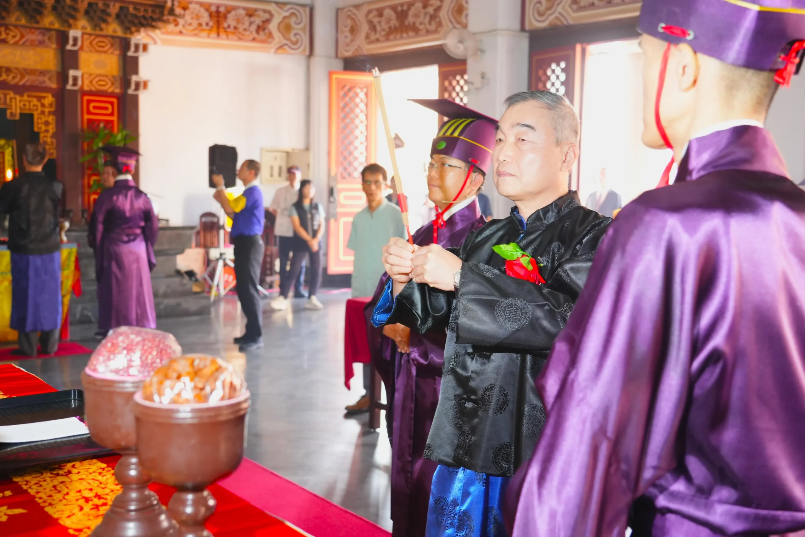 %E9%BB%83%E5%89%AF%E5%B8%82%E9%95%B7%E6%93%94%E4%BB%BB%E6%AD%A3%E7%8D%BB%E5%AE%98%E6%96%BC%E8%87%B3%E8%81%96%E5%85%88%E5%B8%AB%E7%A5%9E%E4%BD%8D%E5%89%8D%E4%B8%8A%E9%A6%99 0 scaled