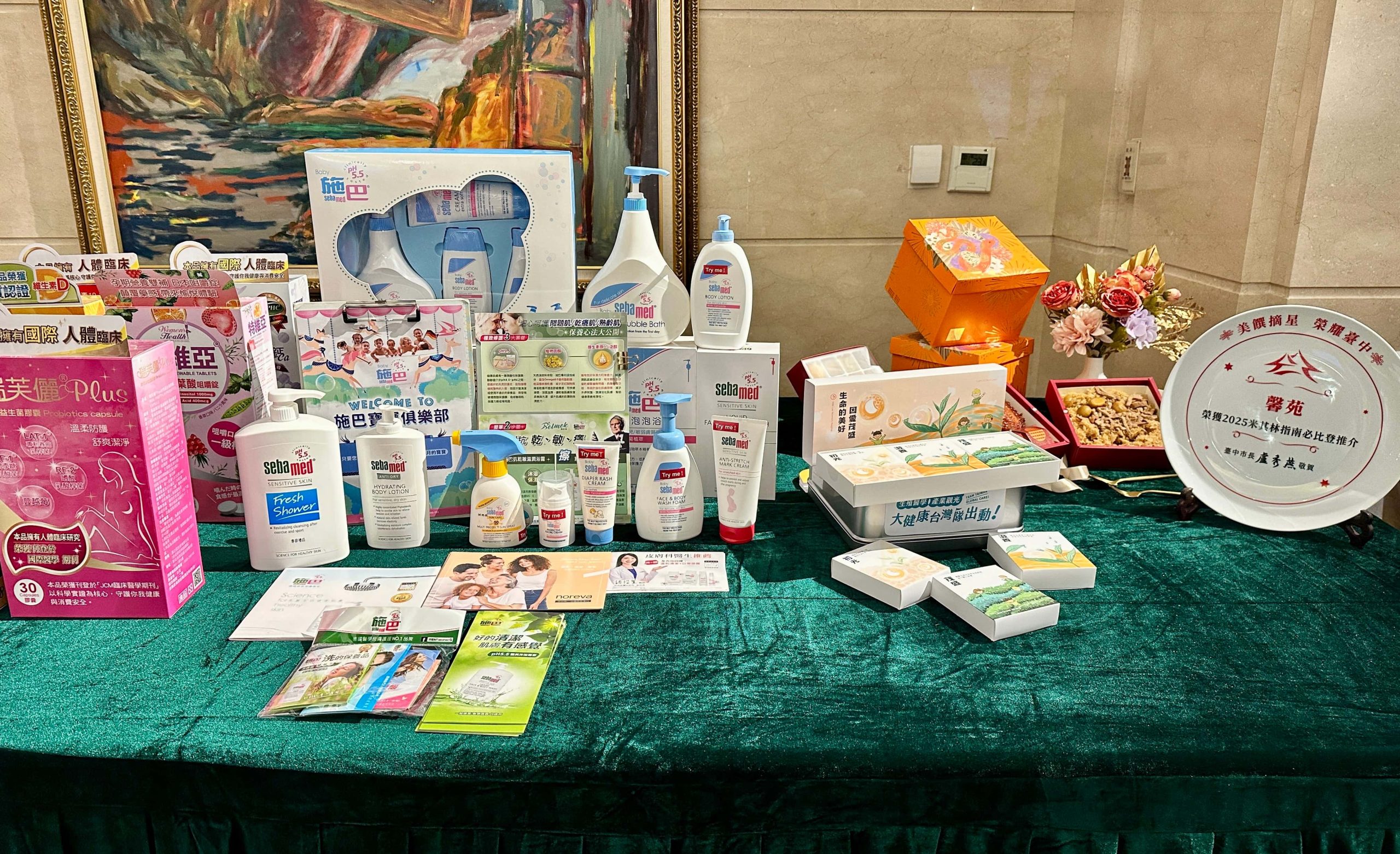 %E5%9C%965 %E7%8F%BE%E5%A0%B4%E5%B1%95%E7%A4%BA%E9%86%AB%E7%99%82%E7%A7%91%E6%8A%80%E7%94%9F%E6%8A%80%E7%A0%94%E7%99%BC%E8%A7%80%E5%85%89%E6%97%85%E5%AE%BF%E5%8F%8A%E5%9C%A8%E5%9C%B0%E6%96%87%E5%89%B5%E5%90%88%E4%BD%9C%E4%BA%AE%E9%BB%9E%E9%80%8F%E9%81%8E%E5%9B%9B%E5%A4%A7%E7%94%A2%E6%A5%AD%E4%B8%B2%E9%80%A3%E8%88%87%E5%85%B1 scaled 1