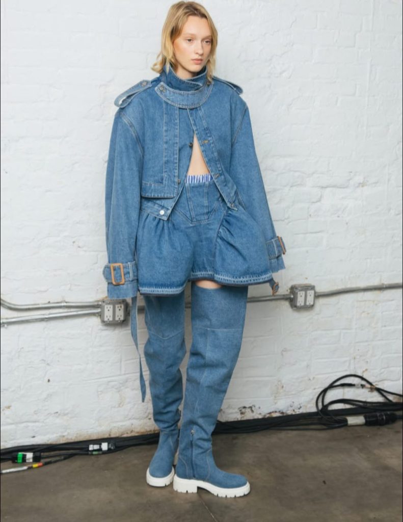 Aknvas SS2600008 791x1024 1