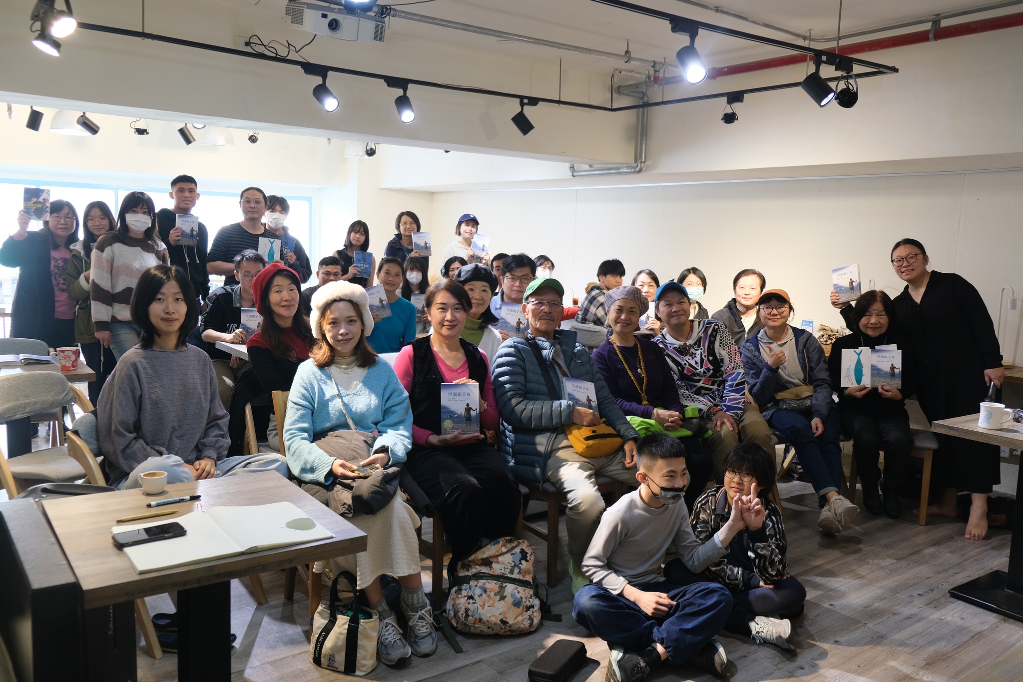 %E8%A6%8B%E6%9B%B8%E5%BA%97%E6%B4%BB%E5%8B%95%E5%89%AA%E5%BD%B1 0