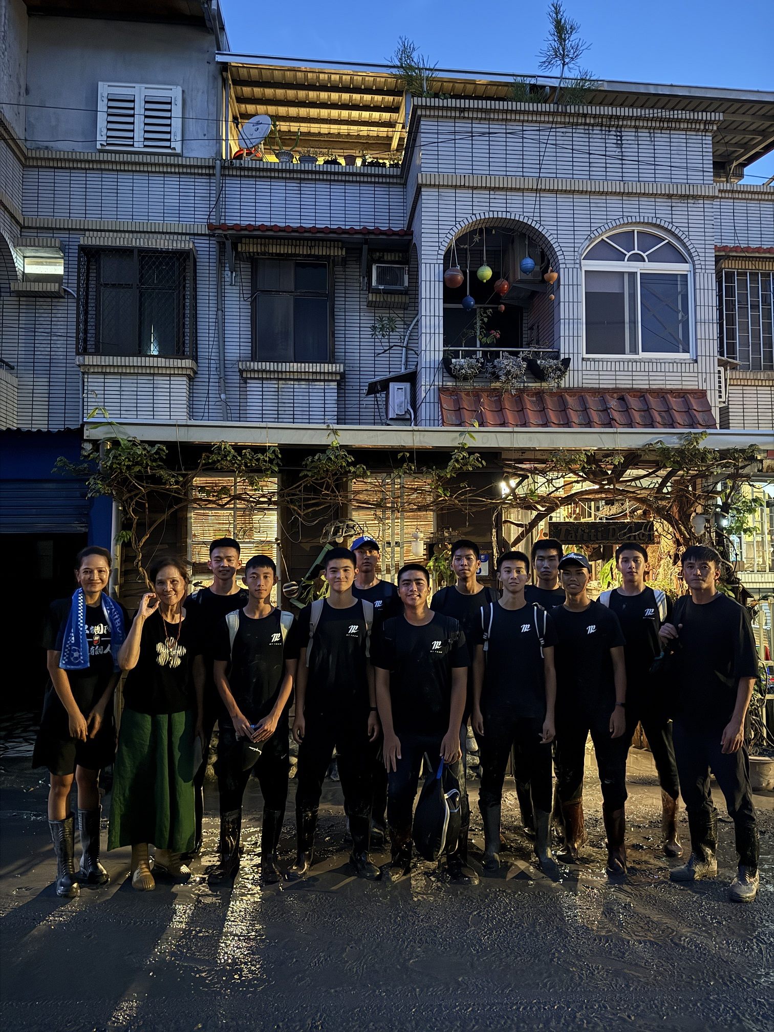 暖心!復興高中足球小將 自費馳援花蓮助災民清家園 6 6d5e817b 0502 4abf b0bc 0b6a8063a8ab