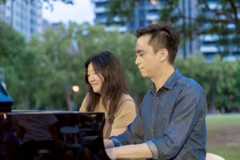 中秋連假「花神咖啡廳」 鄭朝方力邀國際大提琴家張正傑浪漫降臨水圳公園 8 20251002155551 fdb6f3f4