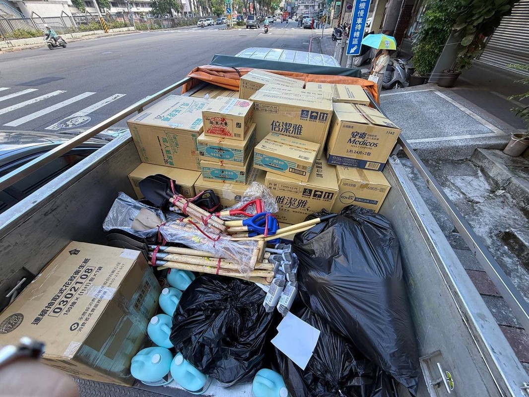 台灣人齊心暖聚!開心水族創辦人許逸辰率團隊行善人間 8 2f25f7b1 c435 4832 8241 0622940824ee 175948637915141098600982429