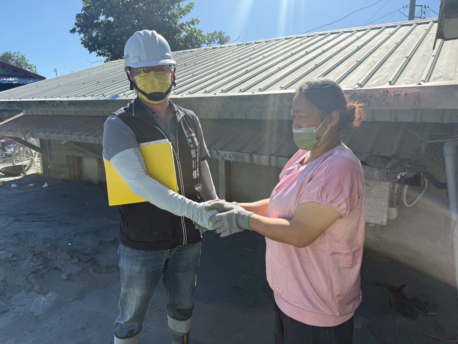 %E5%8F%97%E7%81%BD%E9%84%89%E8%A6%AA%E6%BF%80%E5%8B%95%E8%A1%A8%E7%A4%BA %E7%9C%8B%E8%A6%8B%E5%8F%B0%E4%B8%AD%E9%9A%8A%E5%88%B0%E4%BE%86 %E5%BF%83%E8%A3%A1%E7%B5%82%E6%96%BC%E8%B8%8F%E5%AF%A6 0 0