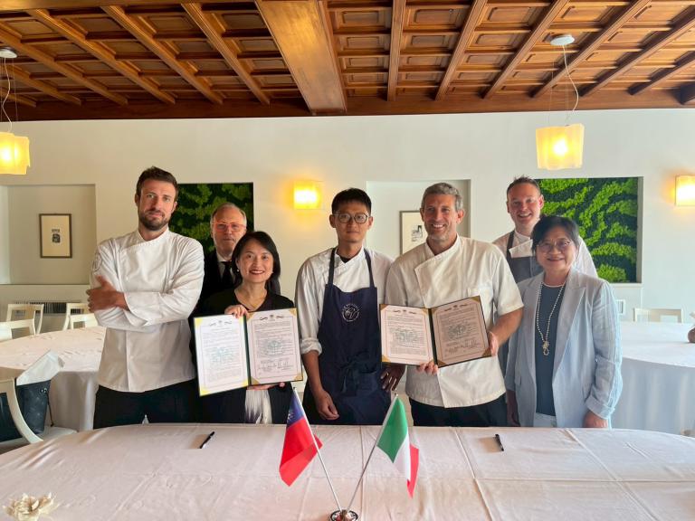 20251008221709 63431587