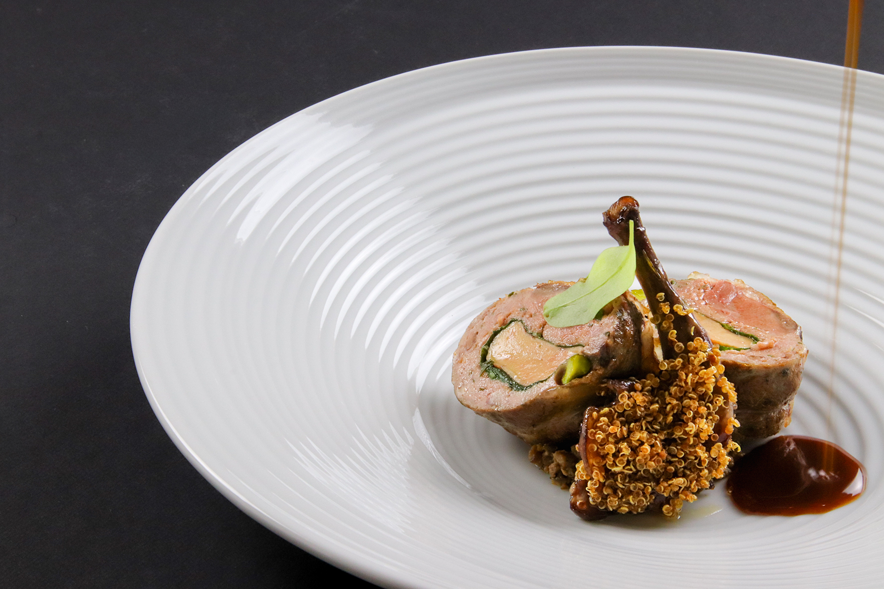 %E5%8F%B0%E5%8C%97%E4%BA%9E%E9%83%BD%E9%BA%97%E7%B7%BB%E5%A4%A7%E9%A3%AF%E5%BA%97%E4%B9%B3%E9%B4%BF%E4%BD%90%E4%B8%BB%E5%BB%9A%E7%89%B9%E8%A3%BD%E4%B8%83%E9%A6%99%E9%86%AC%E8%9E%8D%E5%90%88%E5%B1%A4%E6%AC%A1%E5%B1%95%E7%8F%BE%E7%A7%8B%E5%AD%A3%E7%A6%BD%E8%82%89%E4%B9%8B%E8%8F%AF%E9%BA%97%E9%A2%A8%E9%9F%BB 0