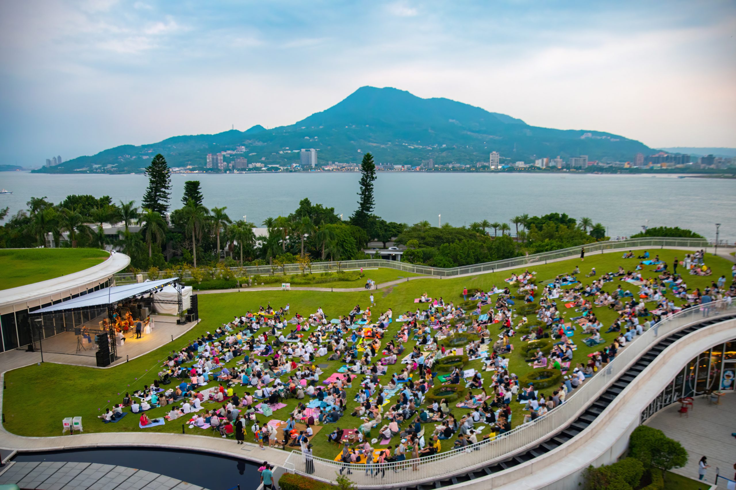 %E5%9C%96%E4%B8%80%E6%BB%AC%E5%B0%BE%E8%97%9D%E6%96%87%E4%BC%91%E9%96%92%E5%9C%92%E5%8D%80%E8%BF%8E%E4%BE%86%E5%85%85%E6%BB%BF%E9%9D%92%E6%98%A5%E8%88%87%E6%84%9F%E5%8B%95%E7%9A%84%E7%AC%AC%E5%9B%9B%E5%B1%86%E8%87%BA%E7%81%A3%E9%9F%B3%E6%A8%82%E7%AF%80%E6%96%BC%E4%B8%8A%E5%80%8B%E6%9C%88%E5%9C%A8%E5%B0%87%E6%8D%B7%E9%87%91%E9%AC%B1%E9%87%91%E9%A6%99%E9%85%92%E5%BA%97%E5%9C%93%E6%BB%BF%E8%90%BD%E5%B9%95%E5%9C%96 %E5%B0%87%E6%8D%B7%E9%87%91%E9%AC%B1%E9%87%91%E9%A6%99%E9%85%92%E5%BA%97%E6%8F%90%E4%BE%9B scaled 1