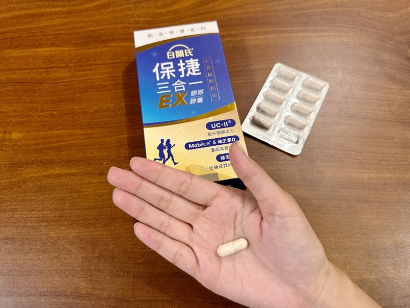 正妹看傻「這雙爆款鞋」momo官方直營一雙不用$1700 ! 全網嗨爆:手刀去下單 14 2a9537d5 74af 41be 9e0f 0b6c0a48aeaa 176000173778757284004902081