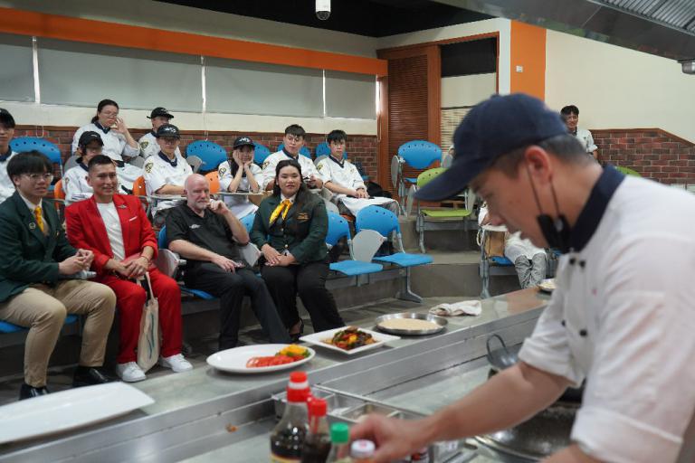 20251010222857 40e54f4c