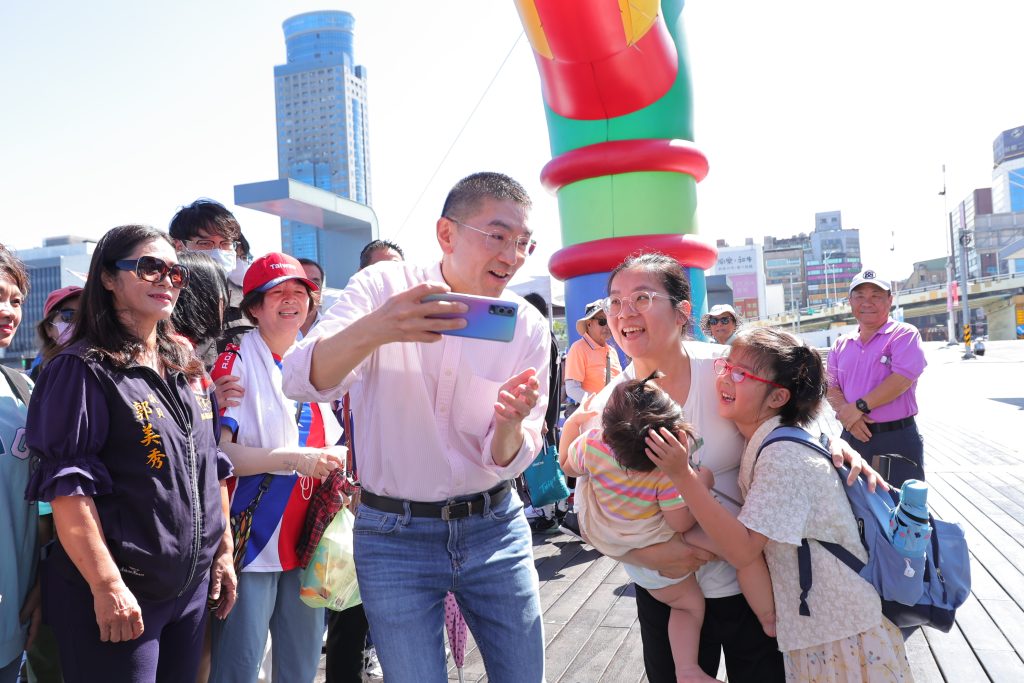 S 446070788 1024x683 1