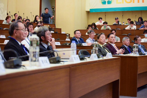 20251013161456 a6b4f8fb