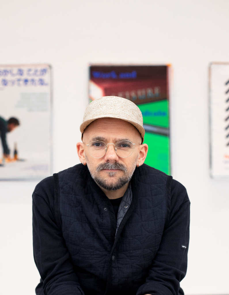 S 448323630 795x1024 1