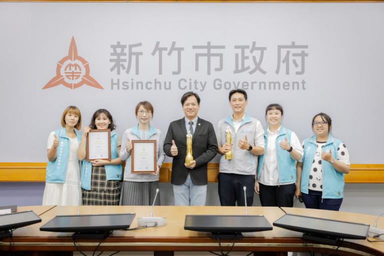 青年創意閃耀國際! 竹市「青年圍籬美學競圖徵曲」獲繆思雙金肯定 2 20251014180828 8690355d