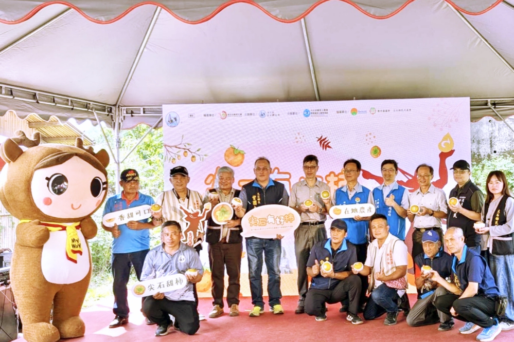 2CAF47E8 FF94 47D8 9C7A 395B1C20A83F Fotor