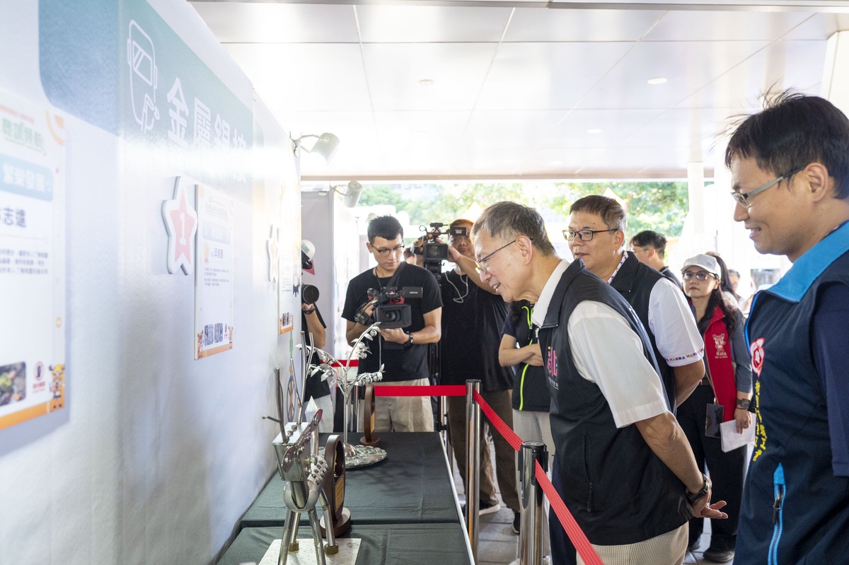 f9dfed84 1c41 4c37 ab3d 4c5221d2904f 176092815285347364000124379