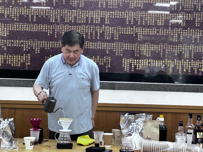 北高雄家扶志工訓練 煮咖啡需要耐心與用心如同陪伴家庭 4 20251023211434 89ff868d