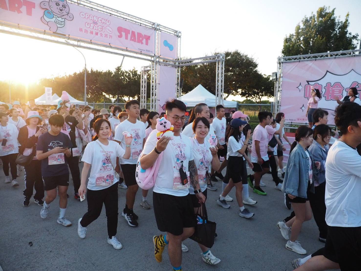 %E8%90%8C%E8%B6%A3%E8%A4%B2%E8%A4%B2%E5%85%94%E8%B7%AF%E8%B7%91%E5%90%B8%E5%BC%95%E8%A8%B1%E5%A4%9A%E5%B9%B4%E8%BC%95%E7%B2%89%E7%B5%B2%E4%B8%80%E8%B5%B7%E7%99%82%E7%99%92%E8%B5%B7%E8%B7%91