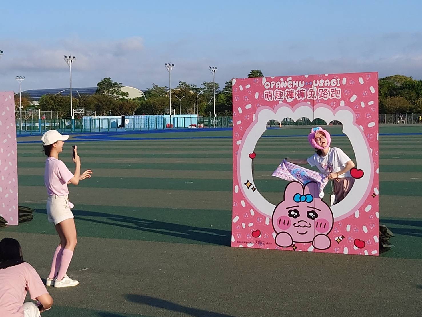 %E8%B6%A3%E8%A4%B2%E8%A4%B2%E5%85%94%E5%8F%AF%E6%86%90%E5%8F%88%E5%8F%AF%E6%84%9B%E7%9A%84%E6%A8%A1%E6%A8%A3%E5%BC%95%E8%B5%B7%E7%B2%89%E7%B5%B2%E5%85%B1%E9%B3%B4