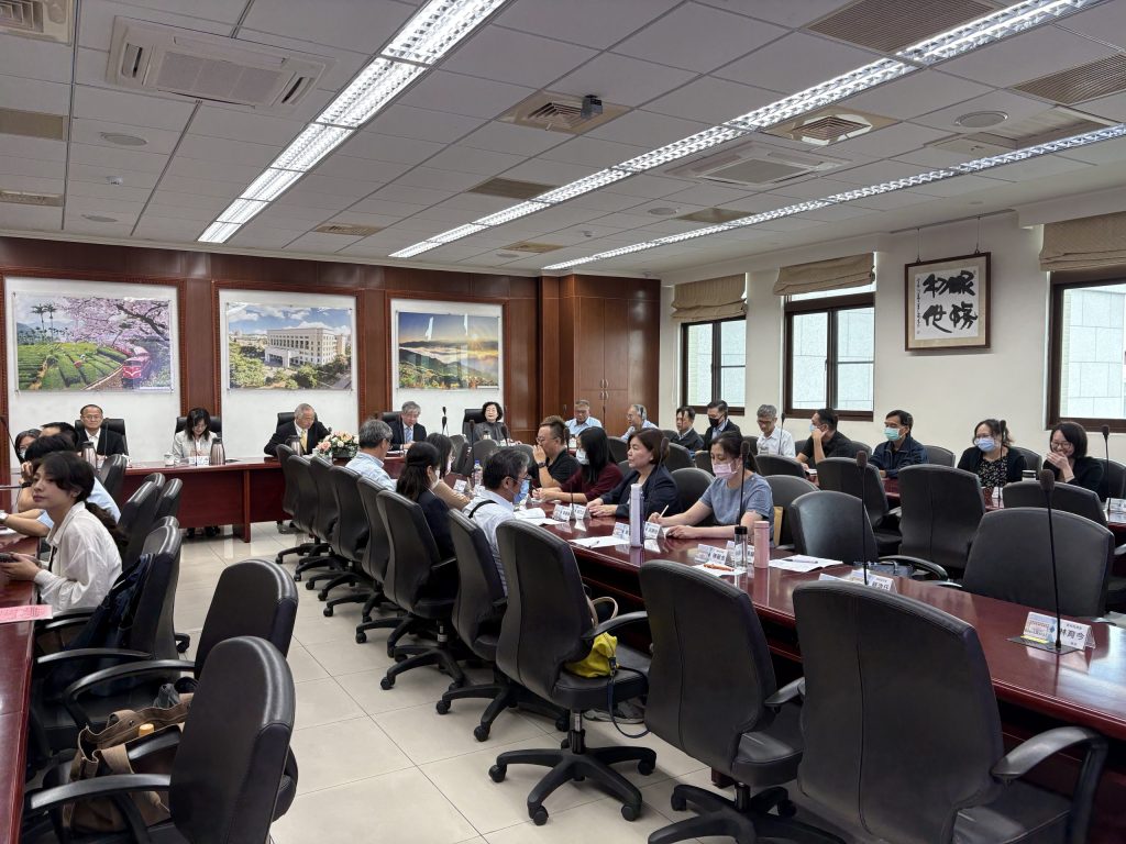 S 455319582 0 scaled e1761640805972 1024x768 1