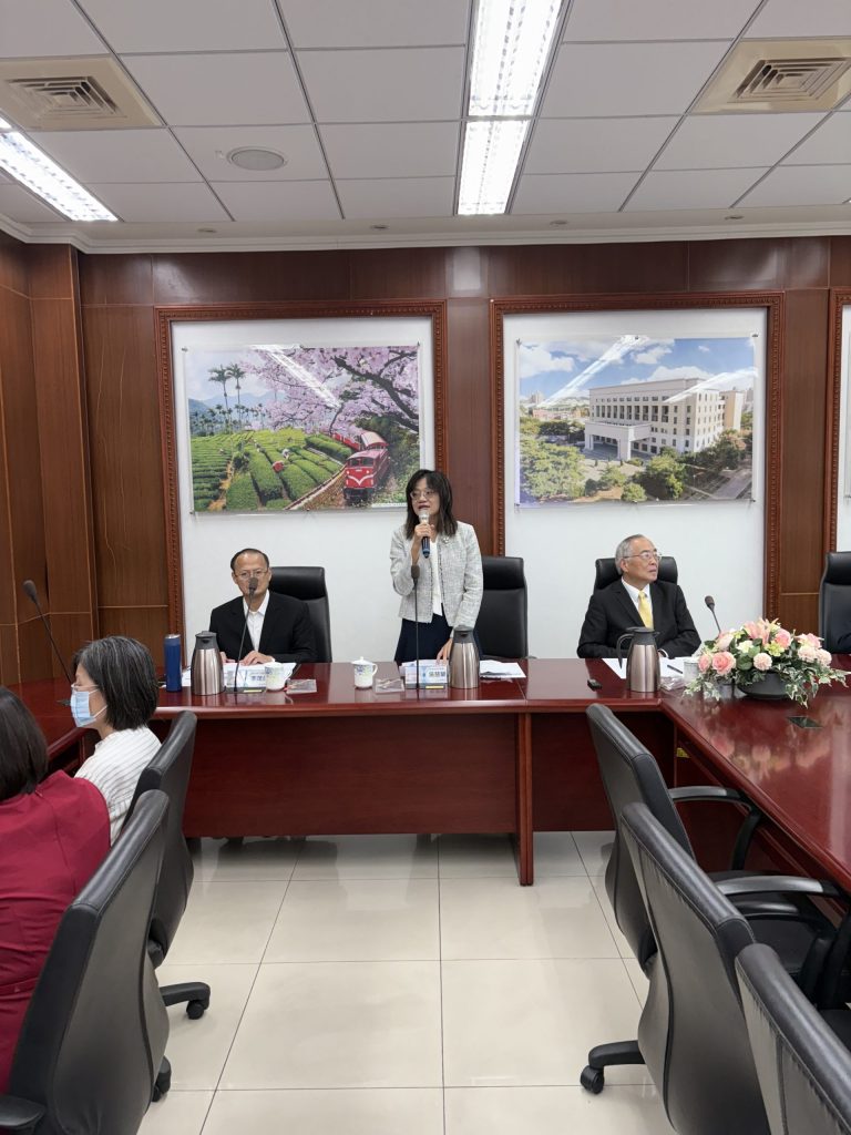 S 455319583 0 scaled e1761639528921 768x1024 1