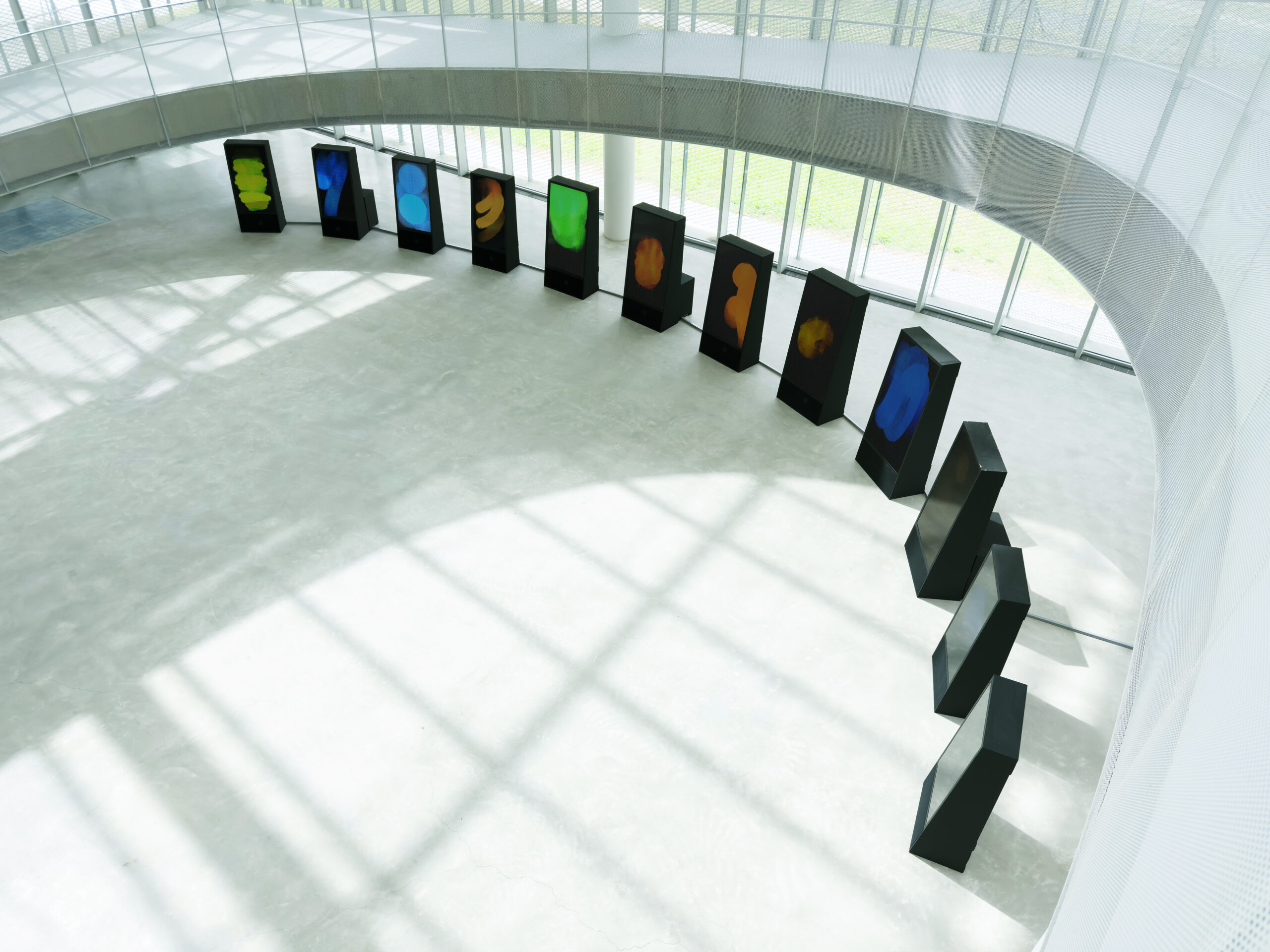 %E6%89%93%E9%96%8B%E6%88%91%E5%80%91%E7%9A%84%E7%BE%8E%E8%A1%93%E9%A4%A8%E7%B3%BB%E5%88%97%E6%B4%BB%E5%8B%95 %E8%97%9D%E8%A1%93%E5%AE%B6%E8%8F%B1%E5%B7%9D%E5%8B%A2%E4%B8%80 %E5%BD%B1%E5%83%8F x %E8%81%B2%E9%9F%B3%E8%A3%9D%E7%BD%AE%E5%B1%95%E5%A0%B4%E7%85%A7 %E5%9C%96%E7%89%87%E4%BE%86%E6%BA%90 %E8%97%9D%E8%A1%93%E5%AE%B6%E8%8F%B1%E5%B7%9D%E5%8B%A2%E4%B8%80 scaled