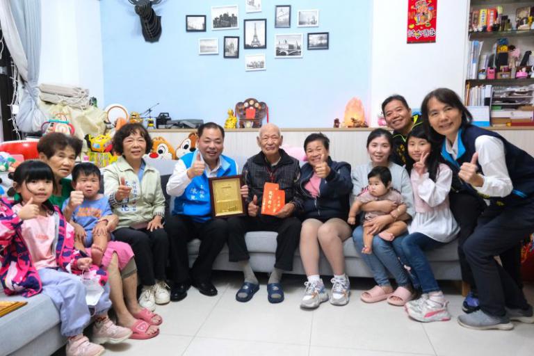 重陽節前夕 陳見賢副縣長親訪湖口鄉百歲人瑞 6 20251029142805 16922db4