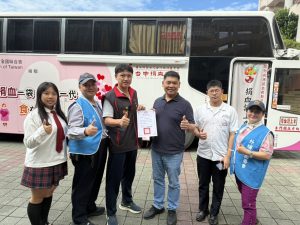 S__5718028 - 報新聞 Mega News S 5718028 300x225 1