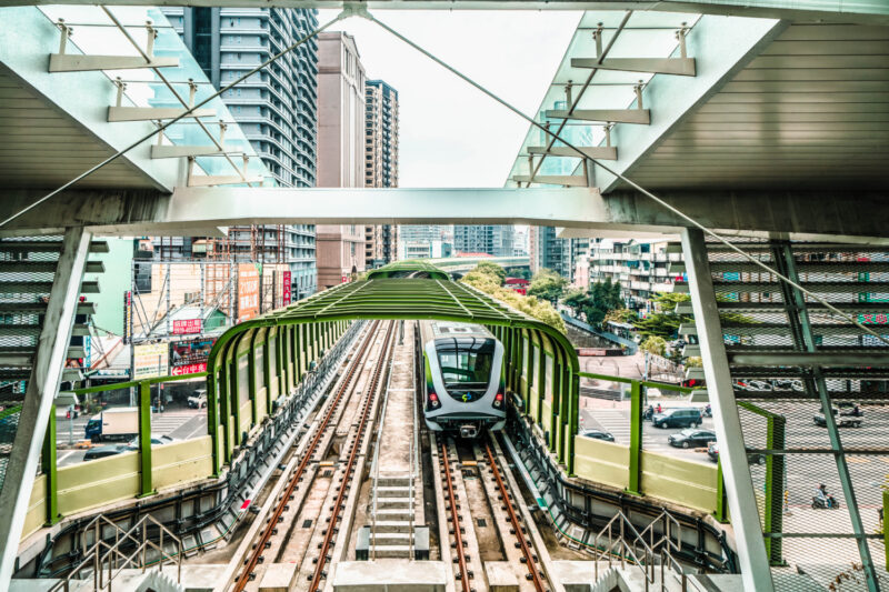 臺中捷運藍線卡陰? 臺中經濟數據蒙陰影 20 8cdbb3c6b0753c3020a48f44d41670ce 800x533 1