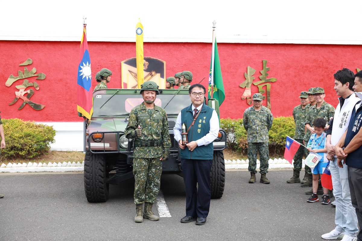 永康砲校遷駐關廟 二王地區鄉親送行見證歷史新頁 6 f3957183 a397 48d2 b9d7 de31d02e36b4