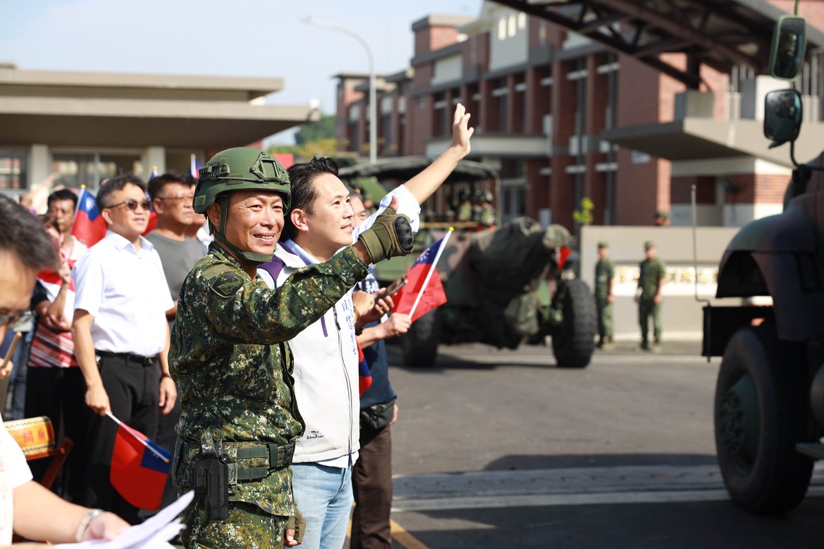 永康砲校遷駐關廟 二王地區鄉親送行見證歷史新頁 8 f3957183 a397 48d2 b9d7 de31d02e36b4 176183162426288757404015399