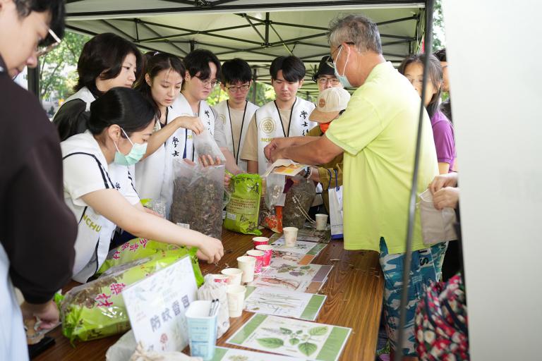 綠蔭映川.跨域共好 NUST USR暨綠川生活日聯展熱鬧登場 5 20251101003357 4a6f6ad8