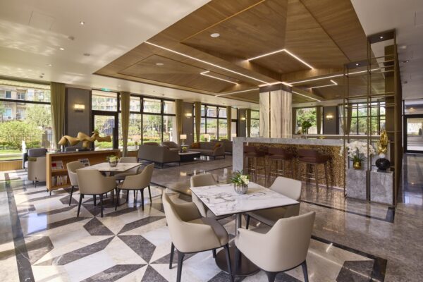 加茂帝一院落成公開銷售 家庭型產品贏得自住族信任 6 全齡化公設配置完善,內部規劃健身房、KTV、休閒娛樂室、兒童遊獻室、水池區、多功能教室與聲光影劇院,滿足家庭多元需求。圖/業者提供