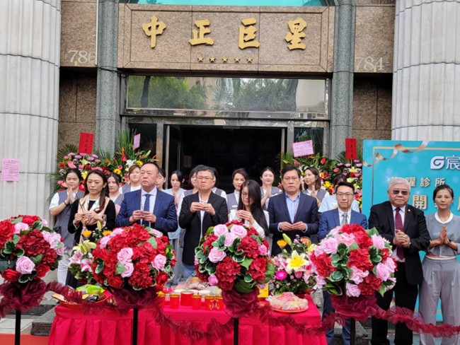 宸曜診所盛大開幕 以智慧醫學與人文關懷共築健康未來 13 aee0d074 e229 41ee 91a0 e2ee909c2435