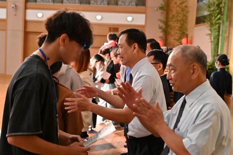 20251102002659 ab5fc8c2