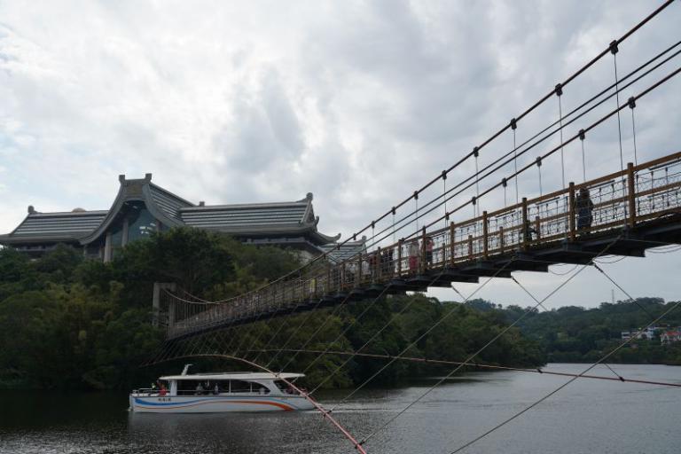 細茅埔吊橋旁180名茶客共品東方美人茶 相約來年黃花風鈴木盛開時重聚峨眉湖畔 4 20251102180910 400c8114